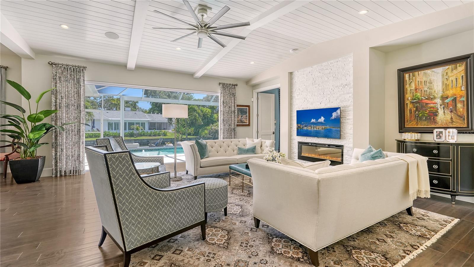 LAKE PARK - Residential