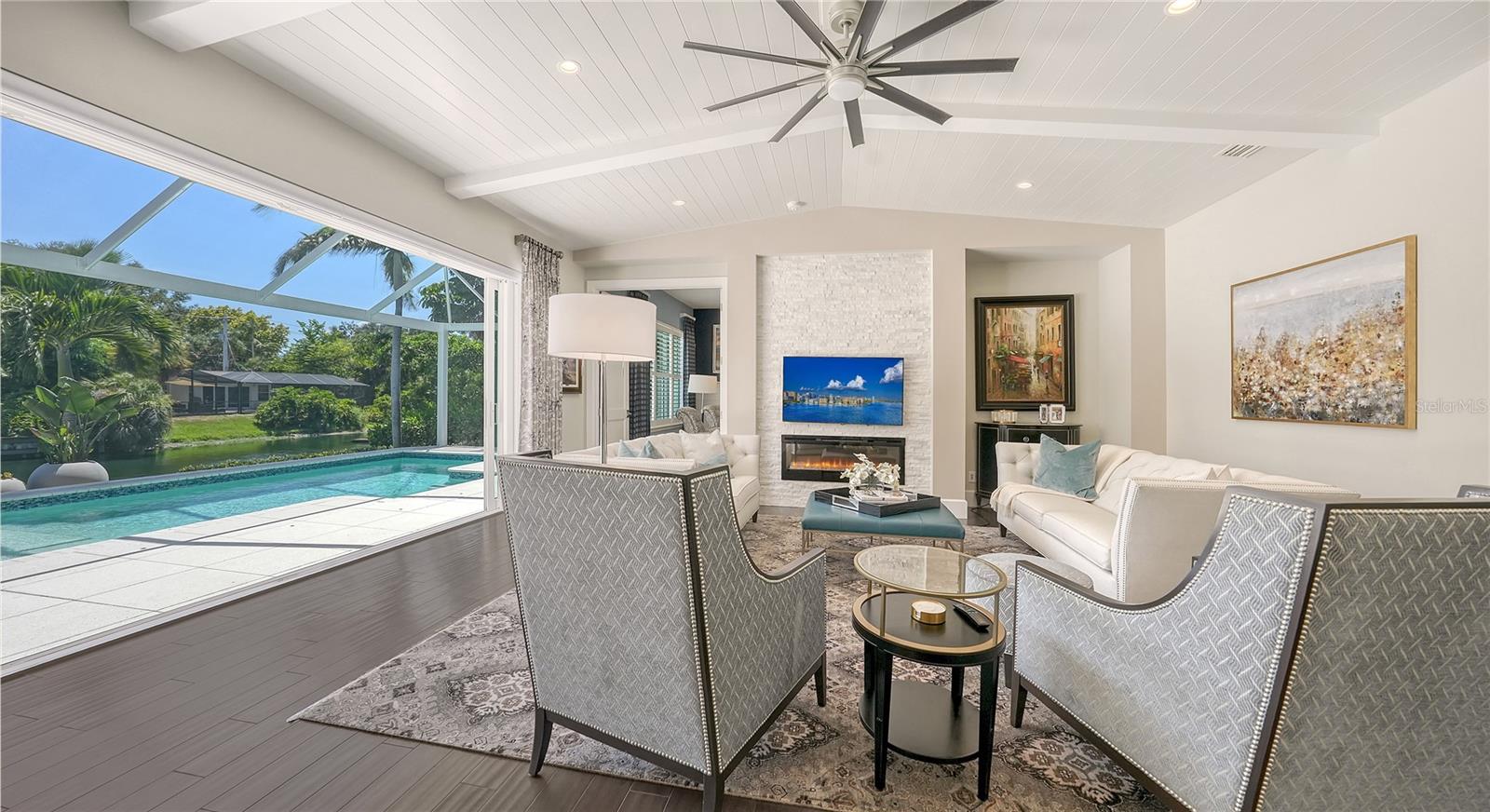 LAKE PARK - Residential