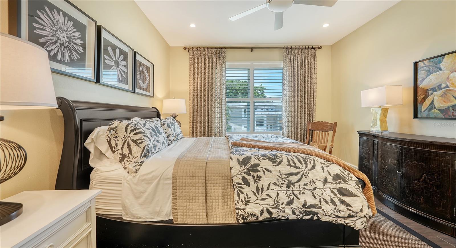 LAKE PARK - Residential