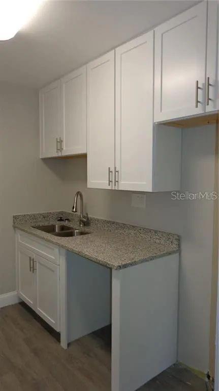 COLONIES - Residential