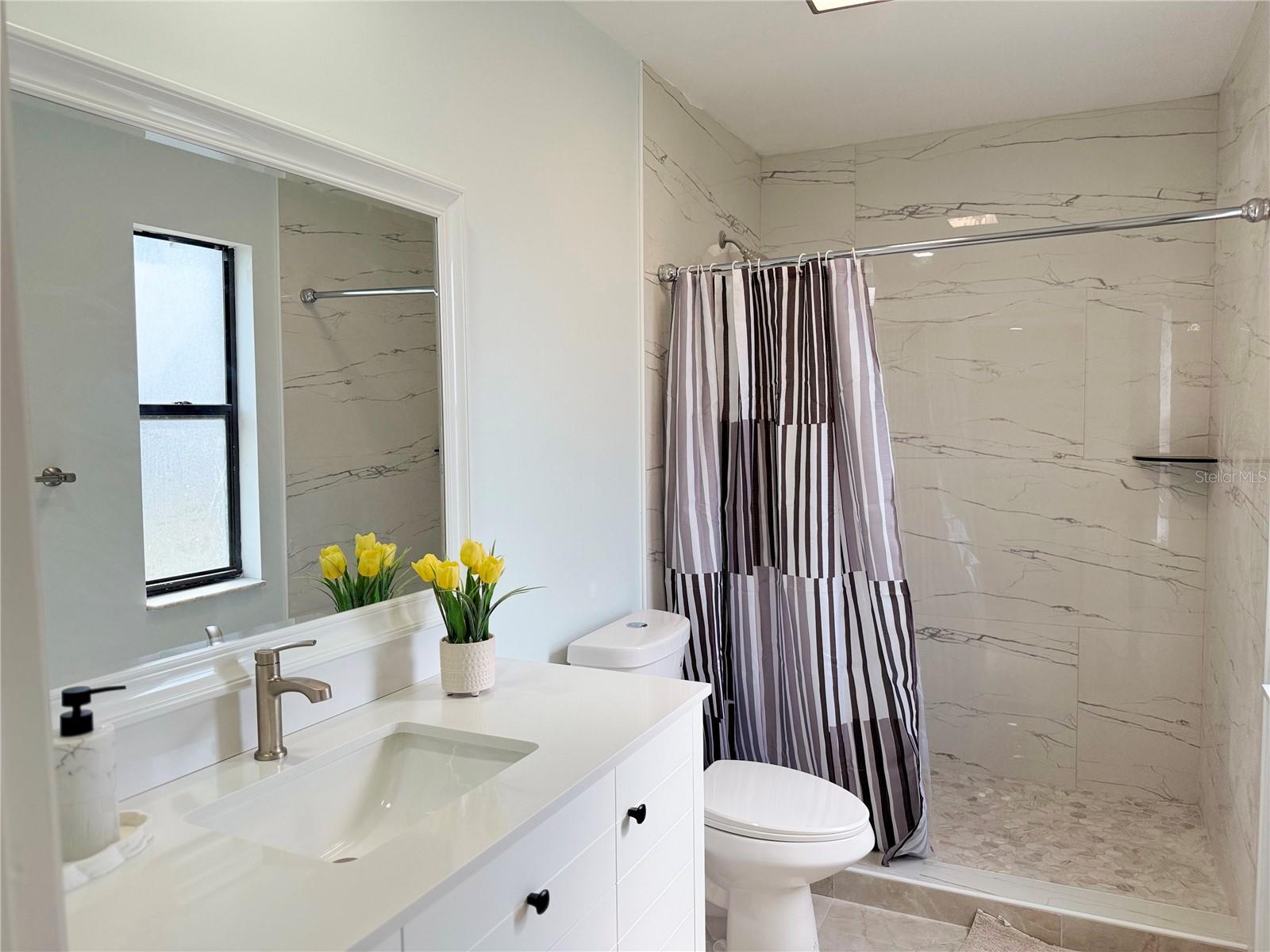 SANDPOINTE 1ST ADD - Residential