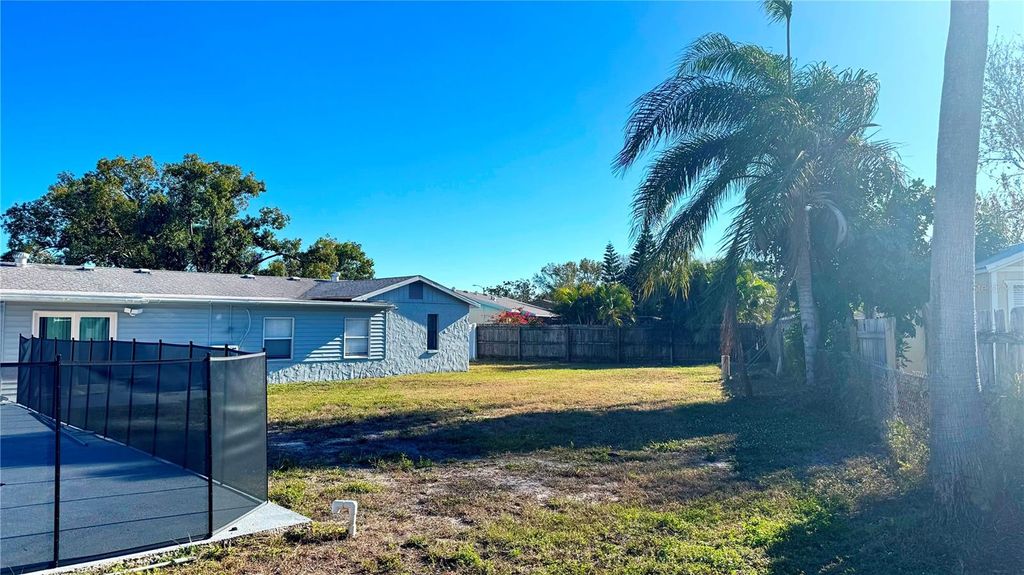 Photo of 2702 38th Street W, Bradenton, FL 34205 (MLS # A4679165)
