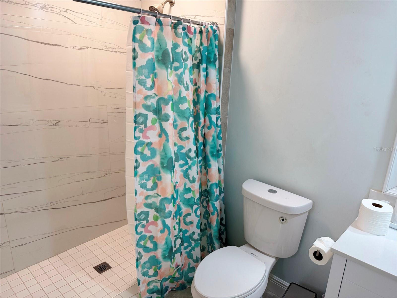 SANDPOINTE 1ST ADD - Residential