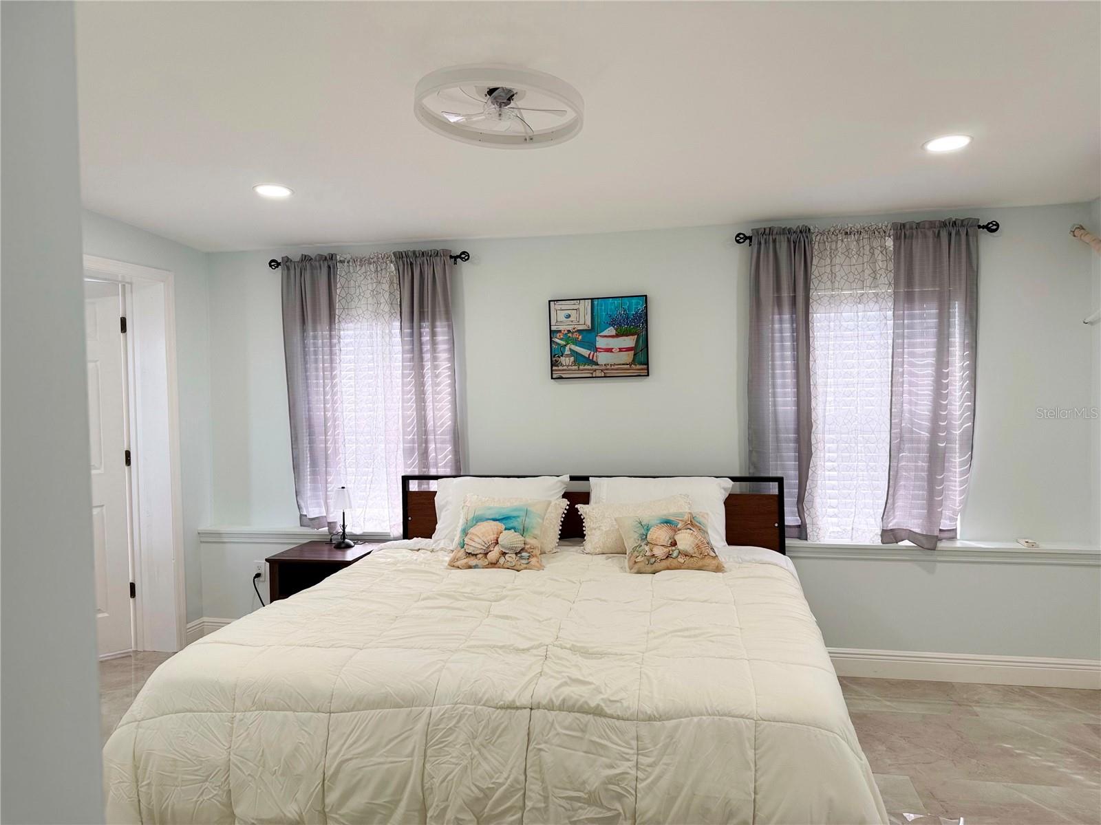 SANDPOINTE 1ST ADD - Residential