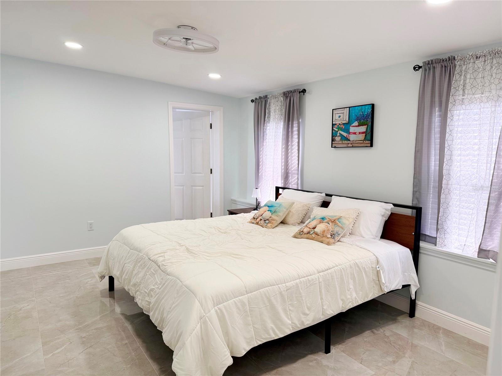 SANDPOINTE 1ST ADD - Residential