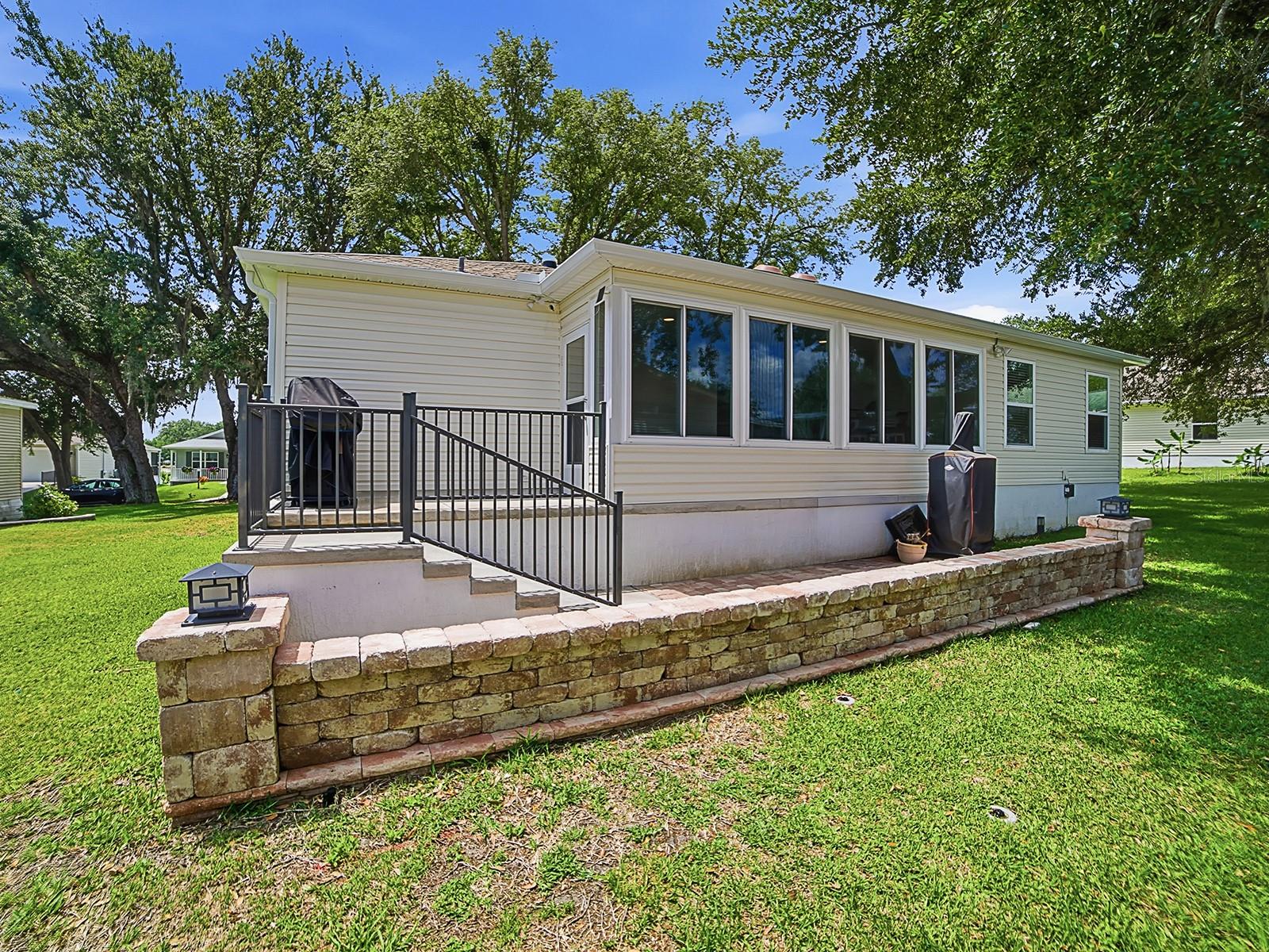 LADY LAKE ORANGE BLOSSOM GARDENS UNIT 01 - Residential