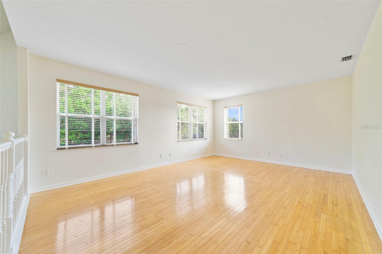 HAWKSNEST - Residential