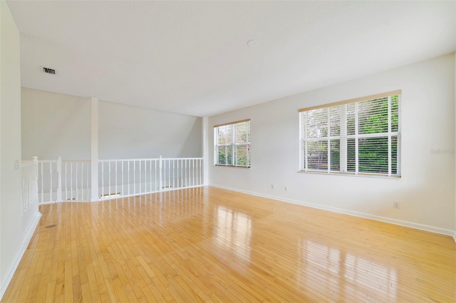 HAWKSNEST - Residential