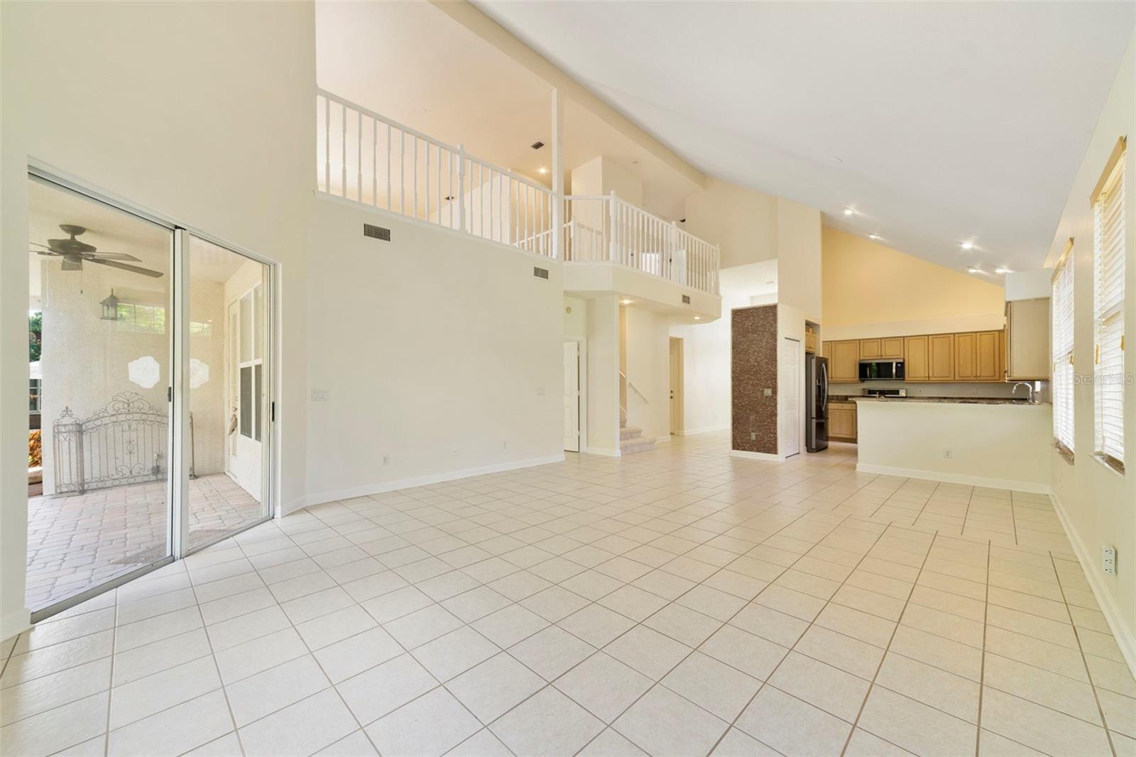 HAWKSNEST - Residential