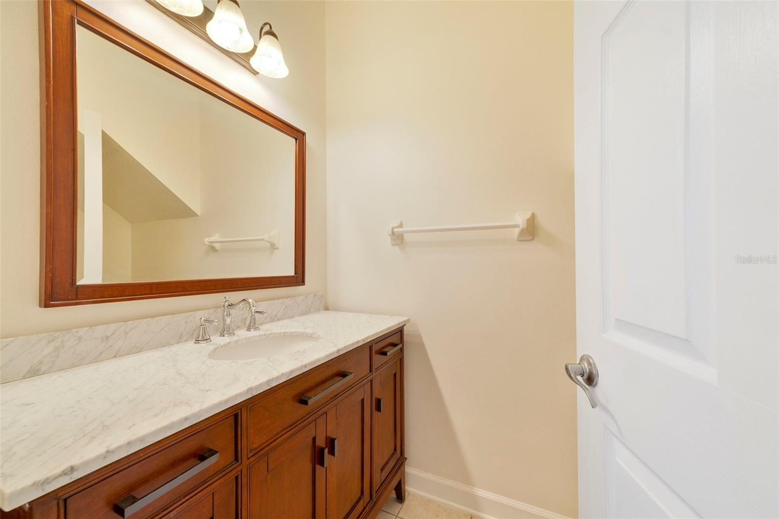 HAWKSNEST - Residential