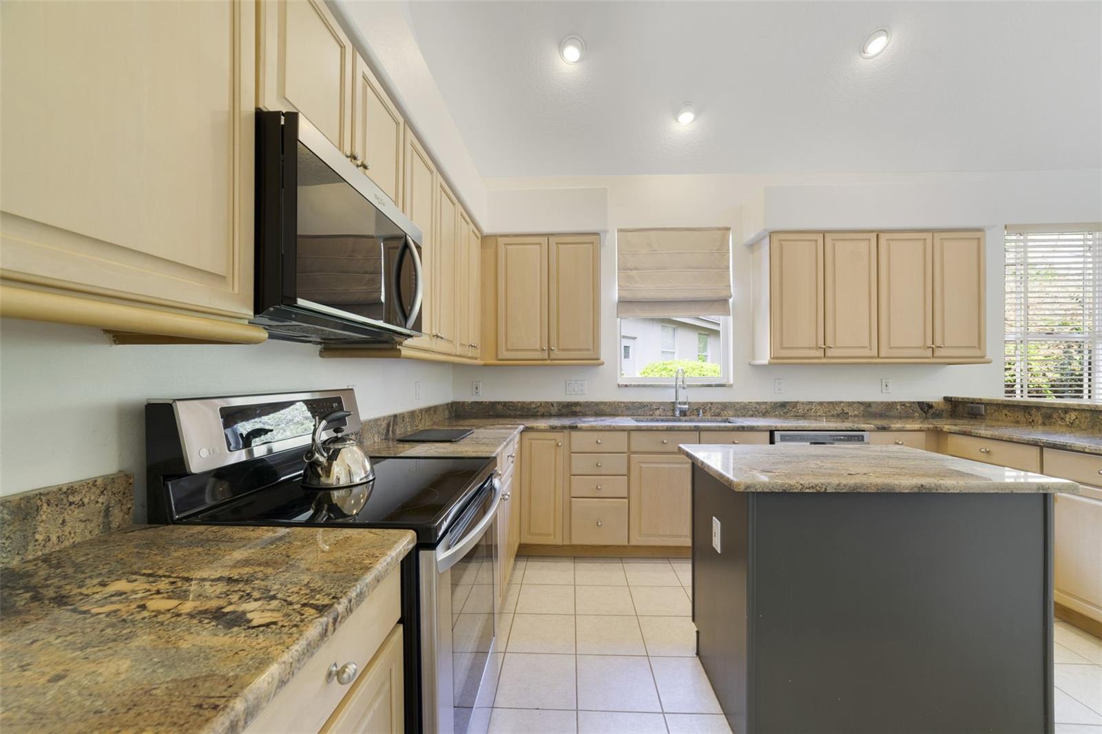 HAWKSNEST - Residential