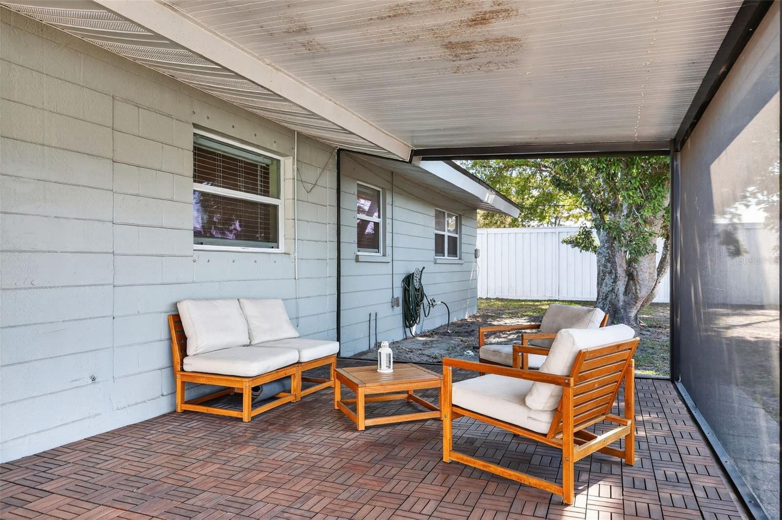 SOUTH GATE - Residential