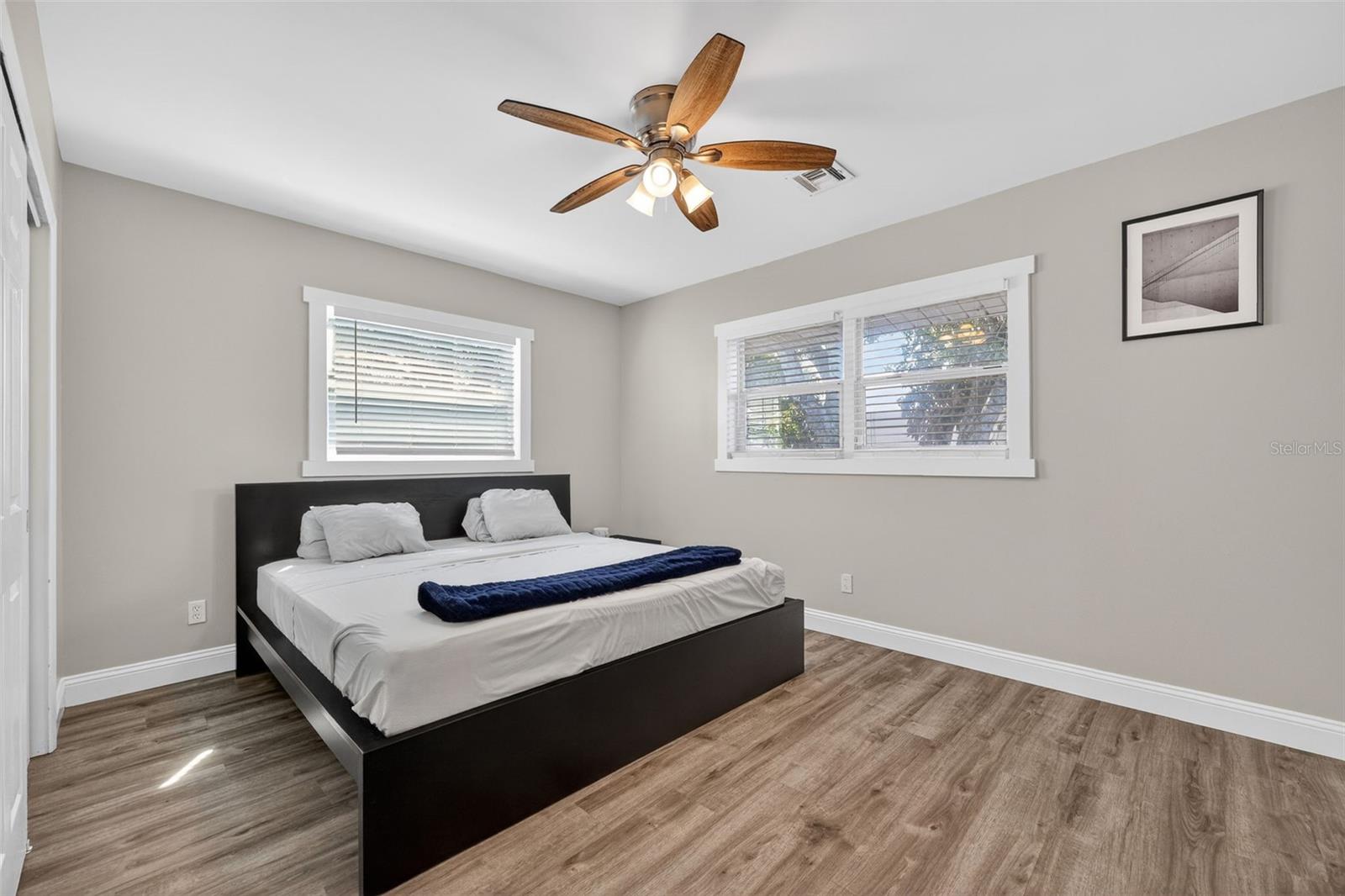 SOUTH GATE - Residential