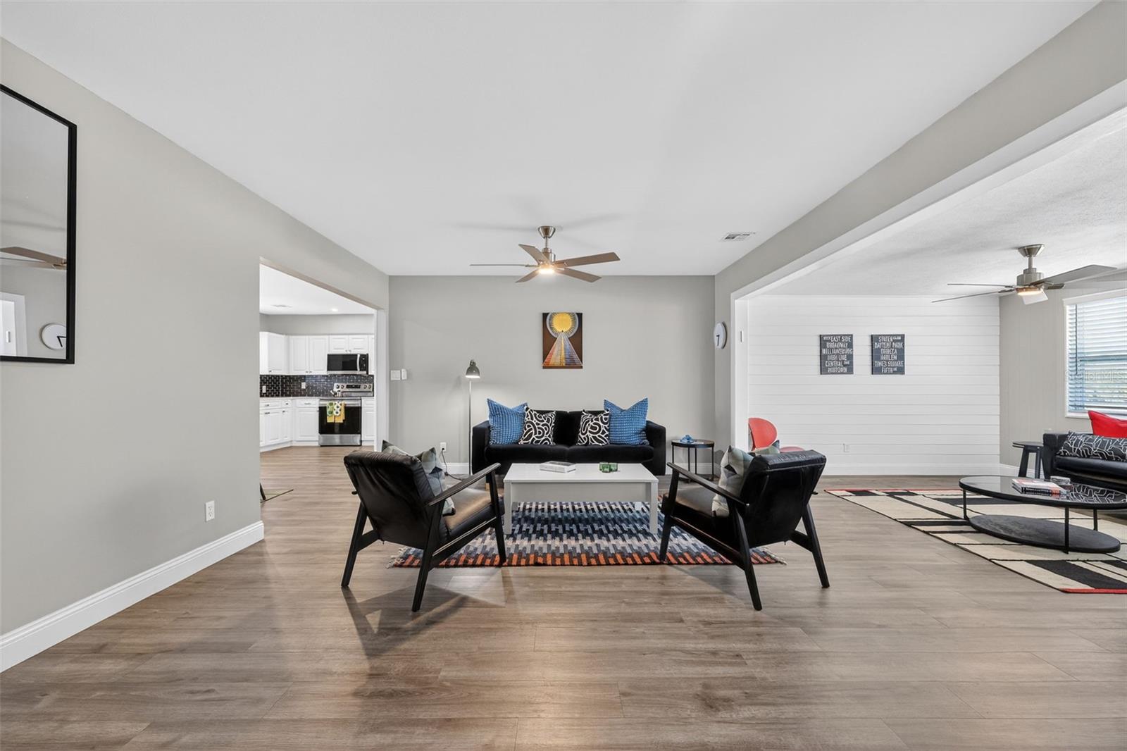 SOUTH GATE - Residential