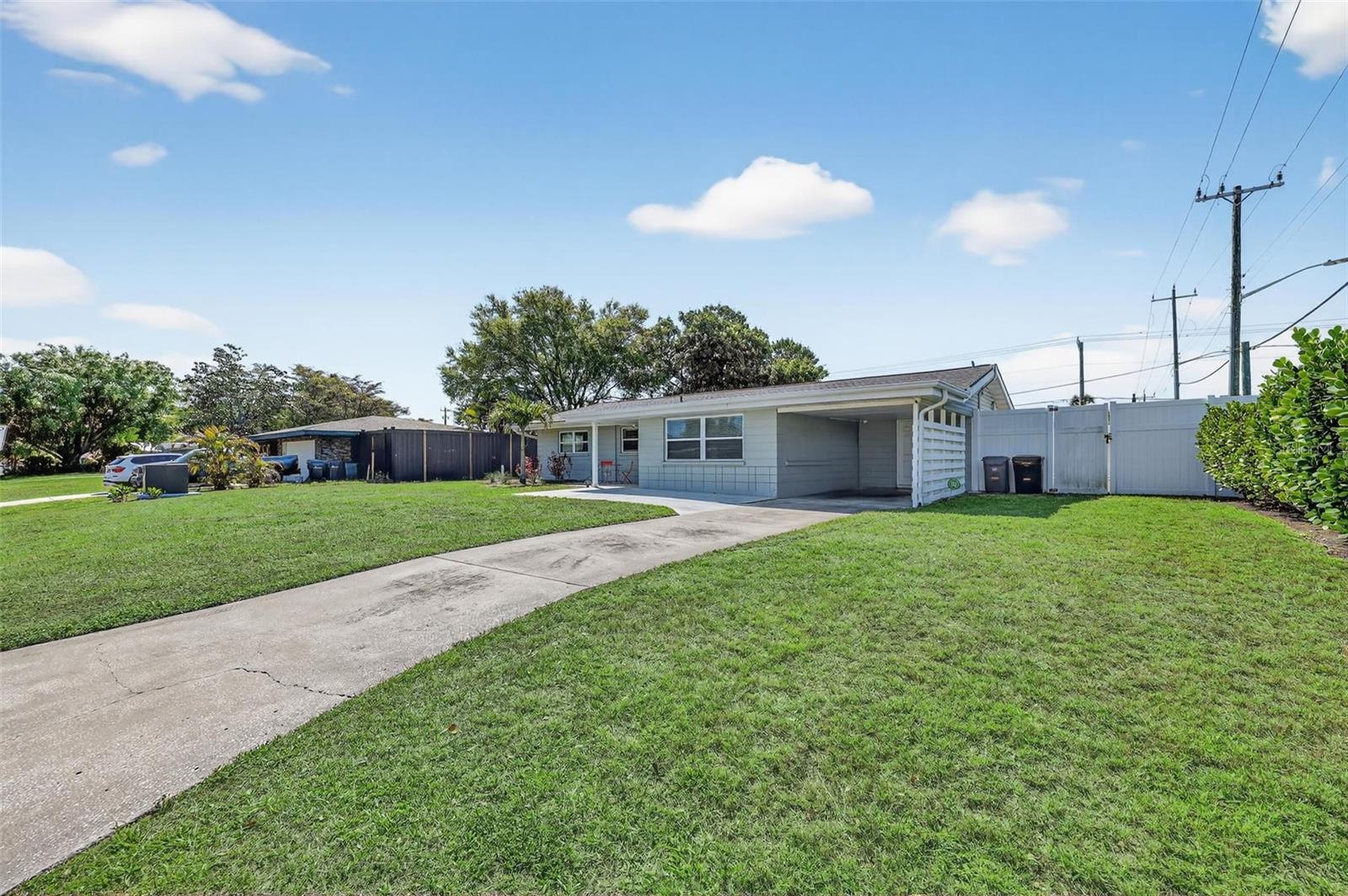 SOUTH GATE - Residential