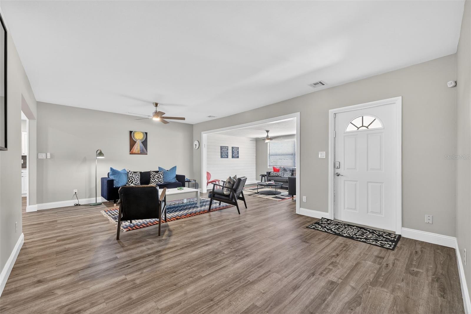 SOUTH GATE - Residential