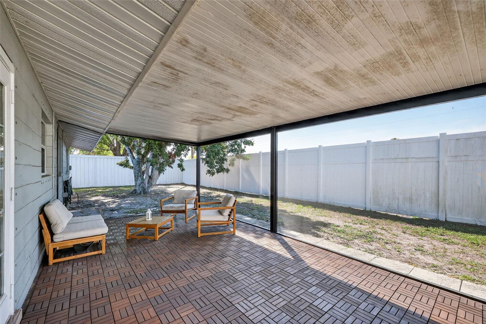 SOUTH GATE - Residential