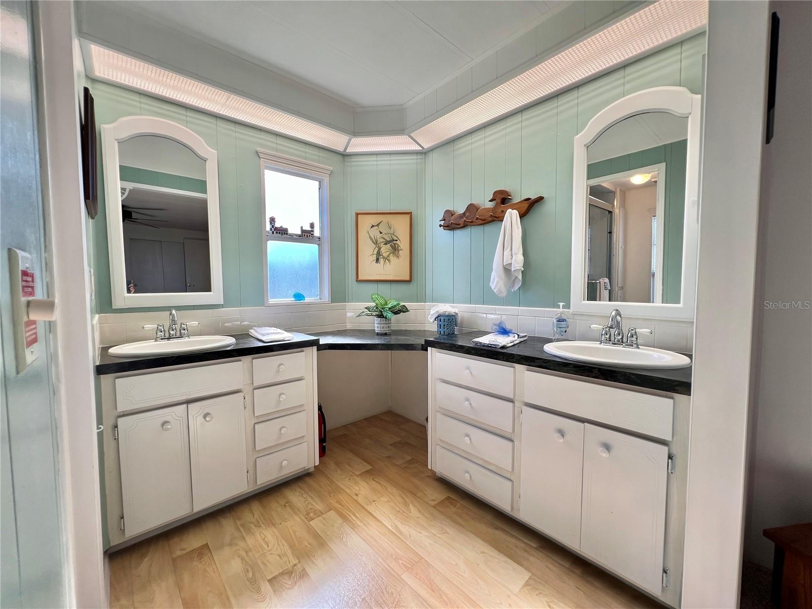 HAWTHORNE AT LEESBURG A COOP - Residential