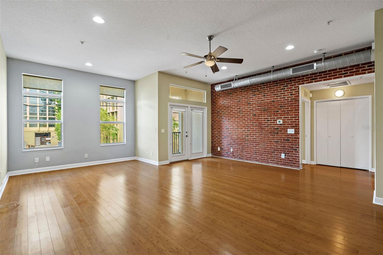 ARLINGTON LOFTS CONDO - Residential