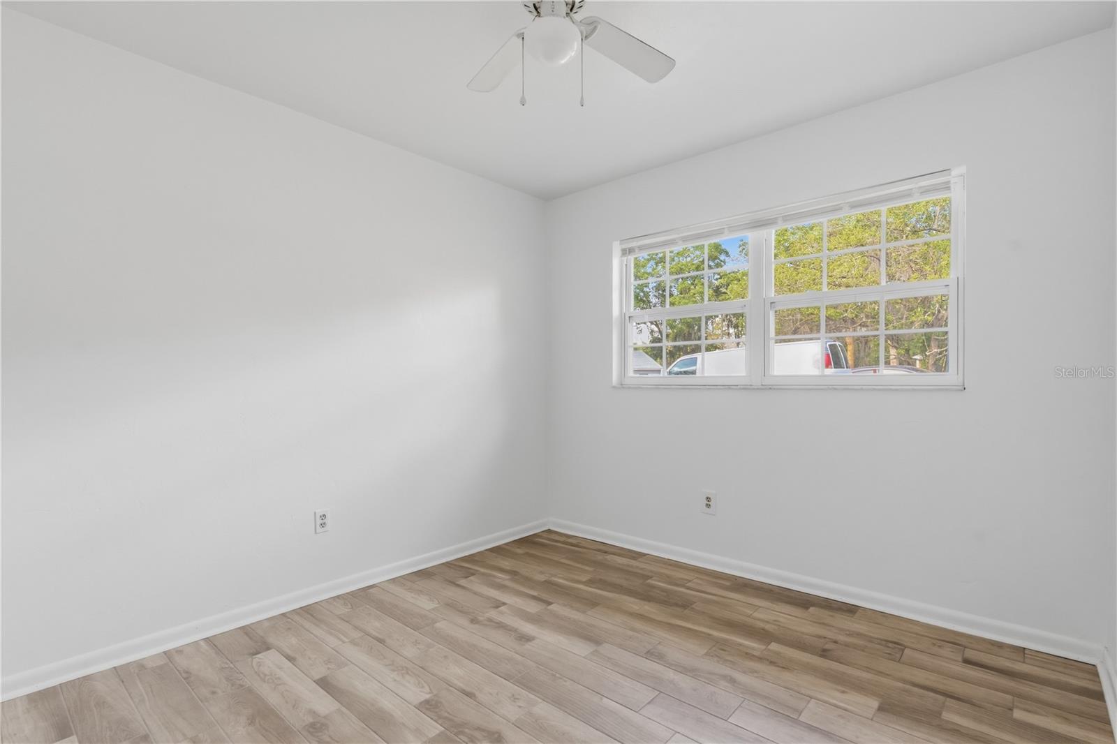 BLACK OAKS - Residential