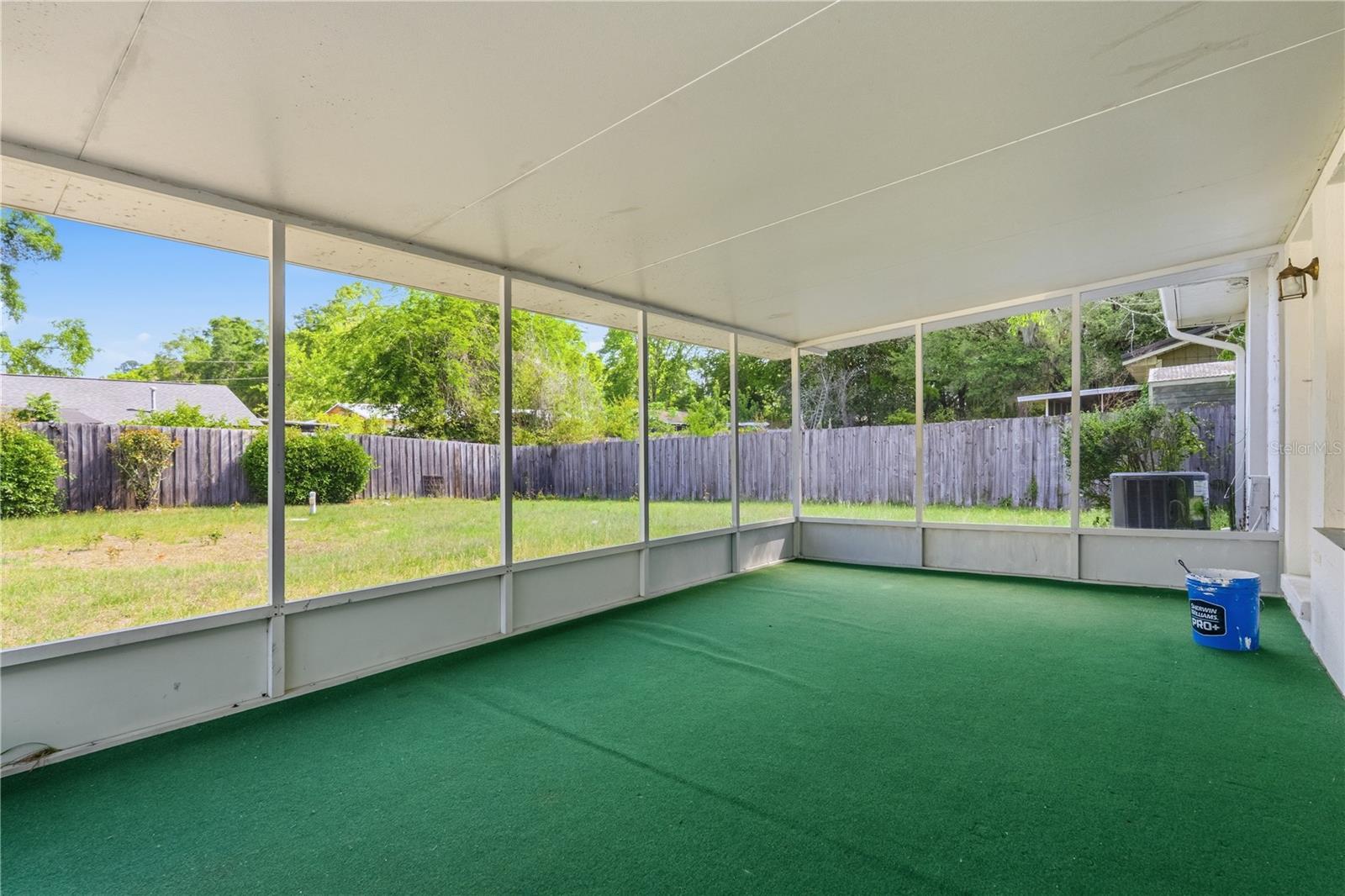 BLACK OAKS - Residential