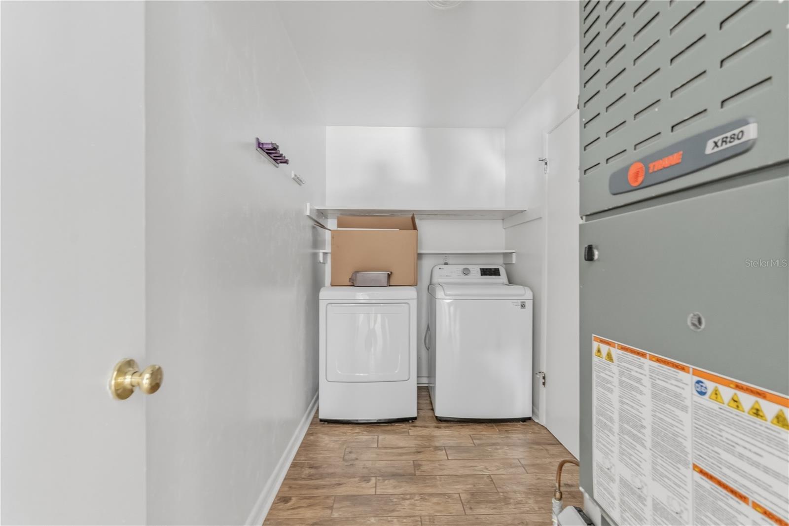 BLACK OAKS - Residential