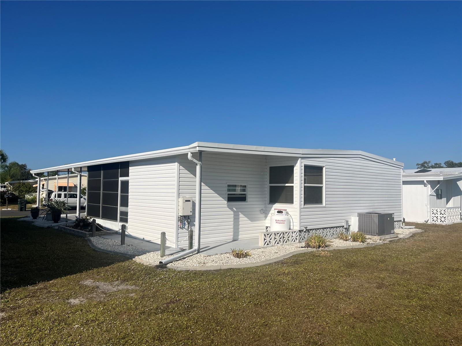 VENICE ISLE - Residential