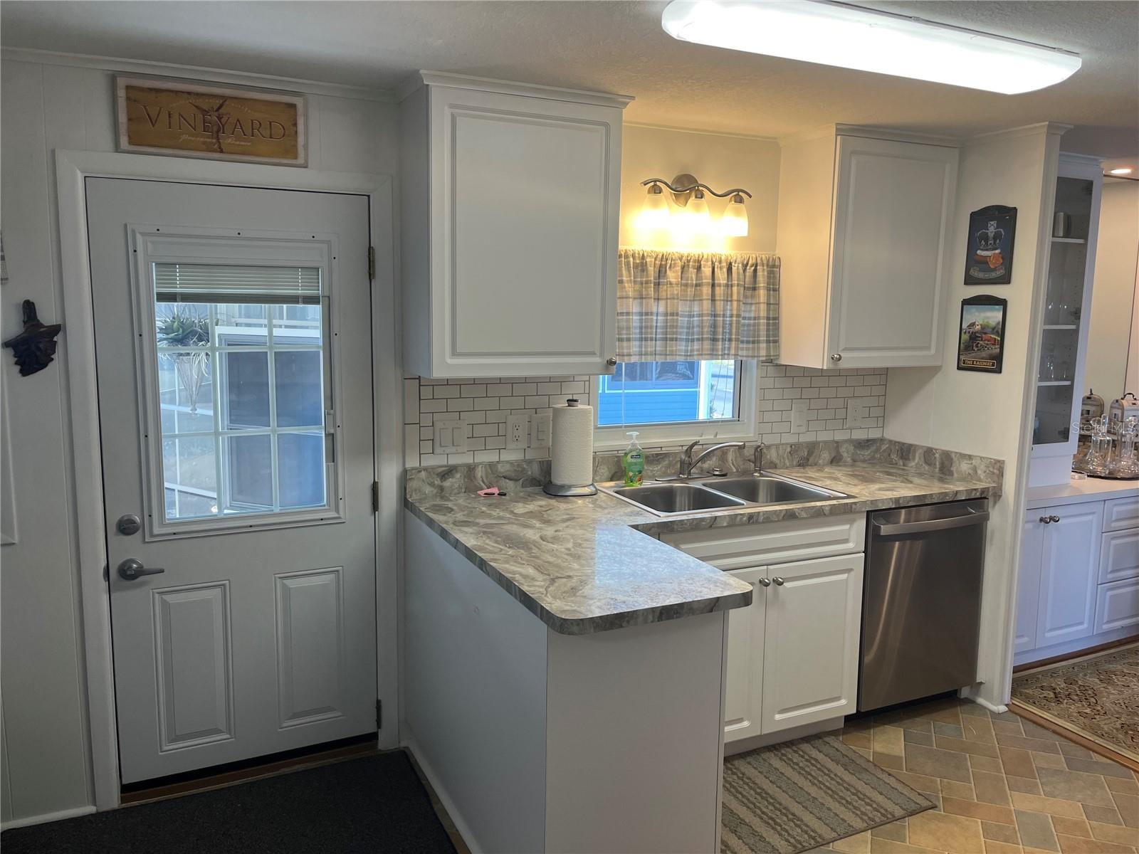 VENICE ISLE - Residential