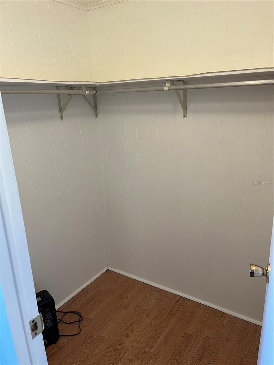 VENICE ISLE - Residential