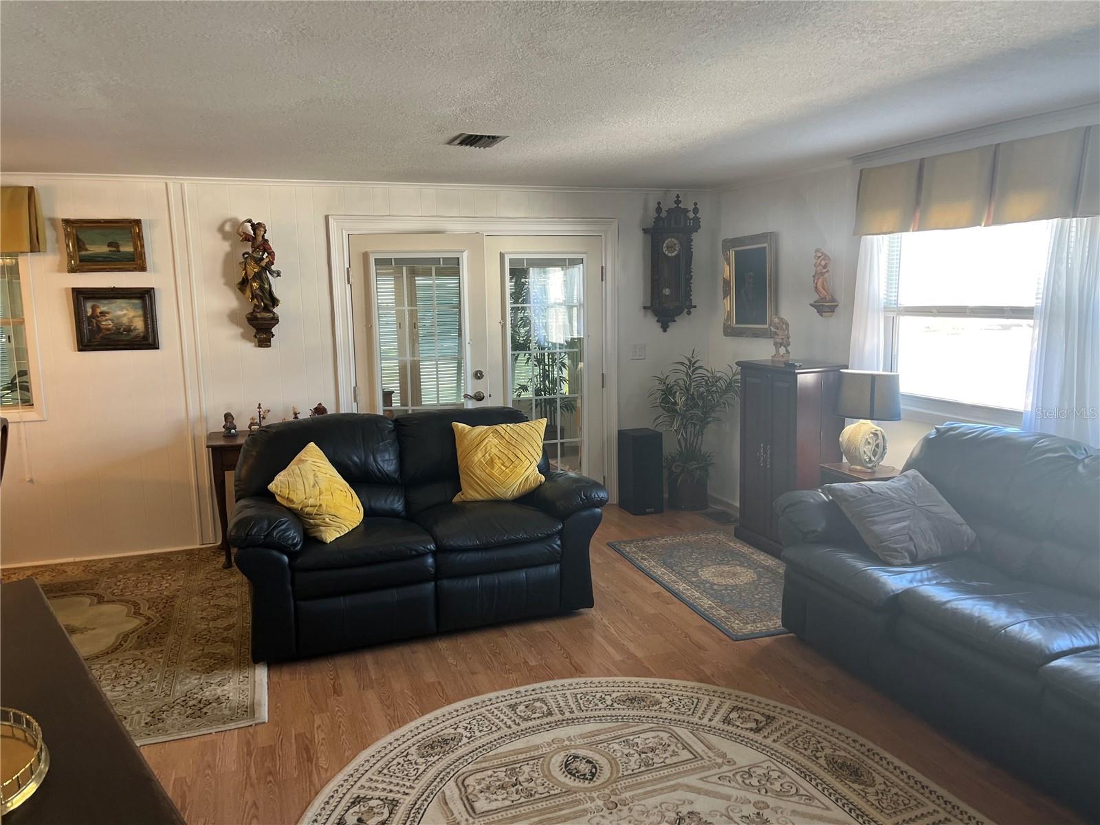 VENICE ISLE - Residential