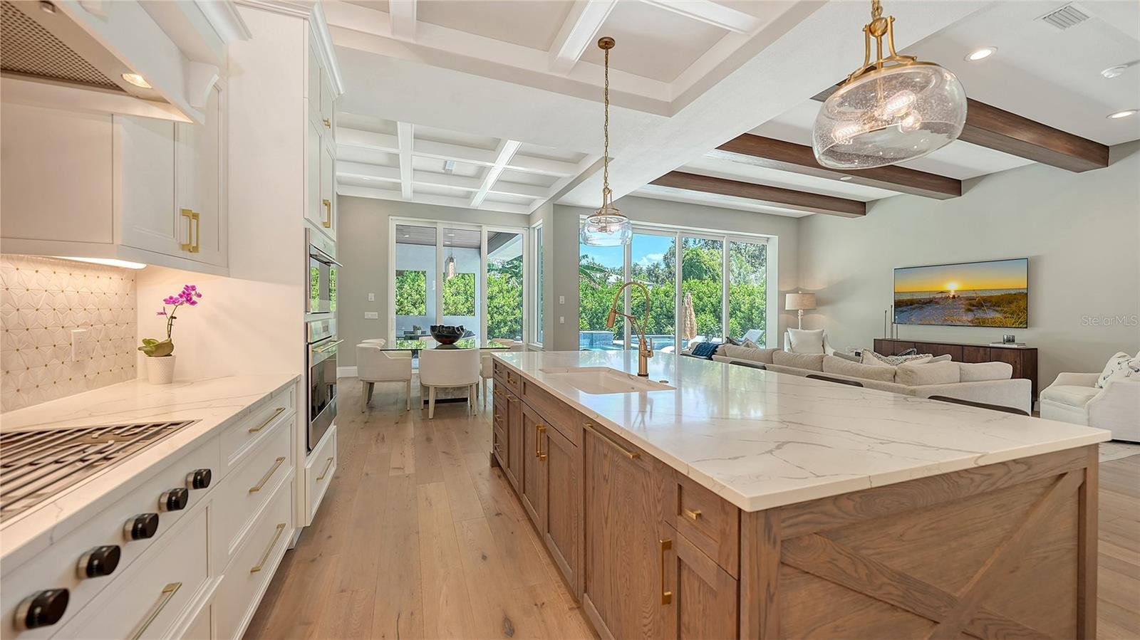 POINSETTIA PARK 2 - Residential Lease