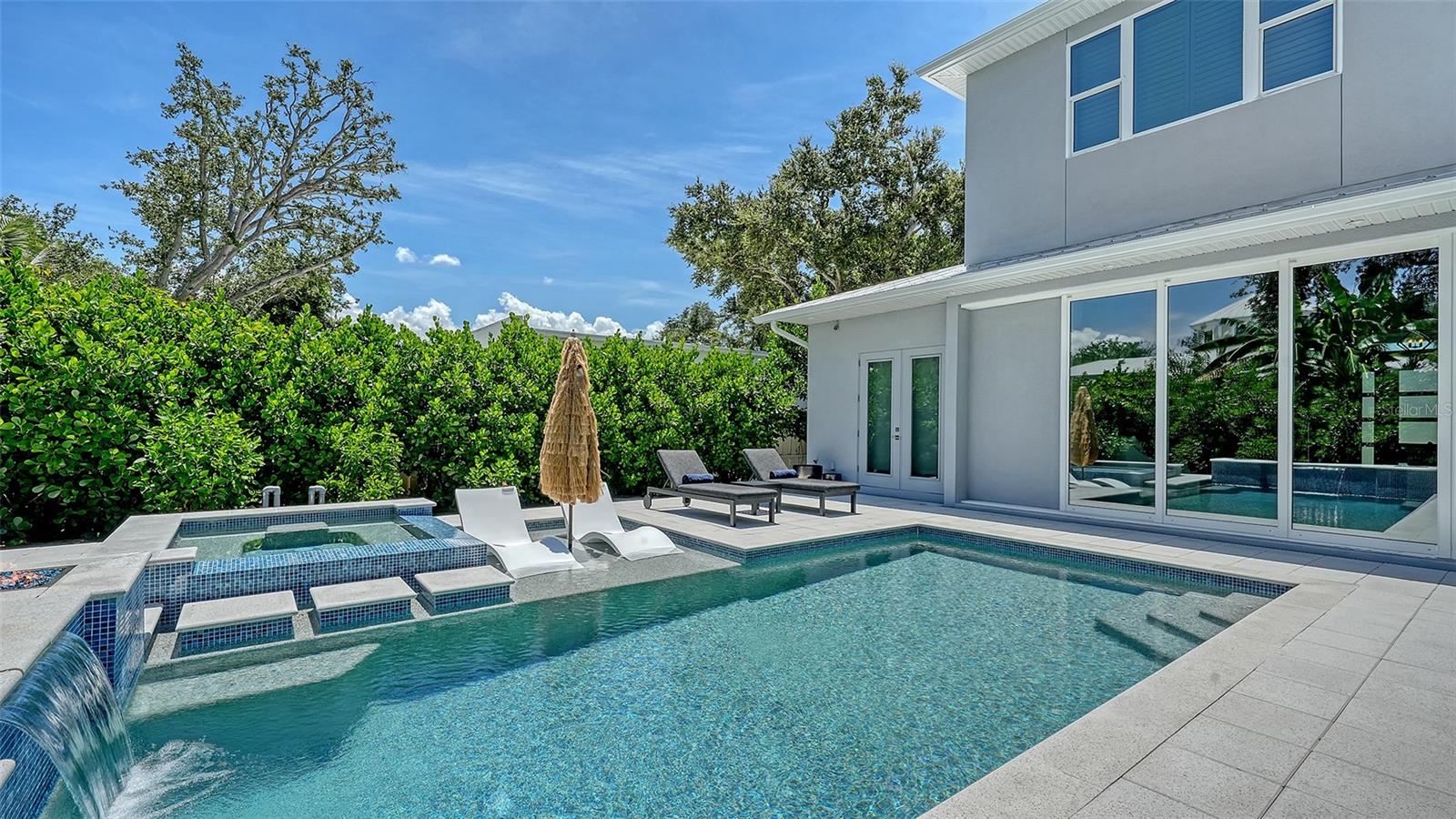 POINSETTIA PARK 2 - Residential Lease