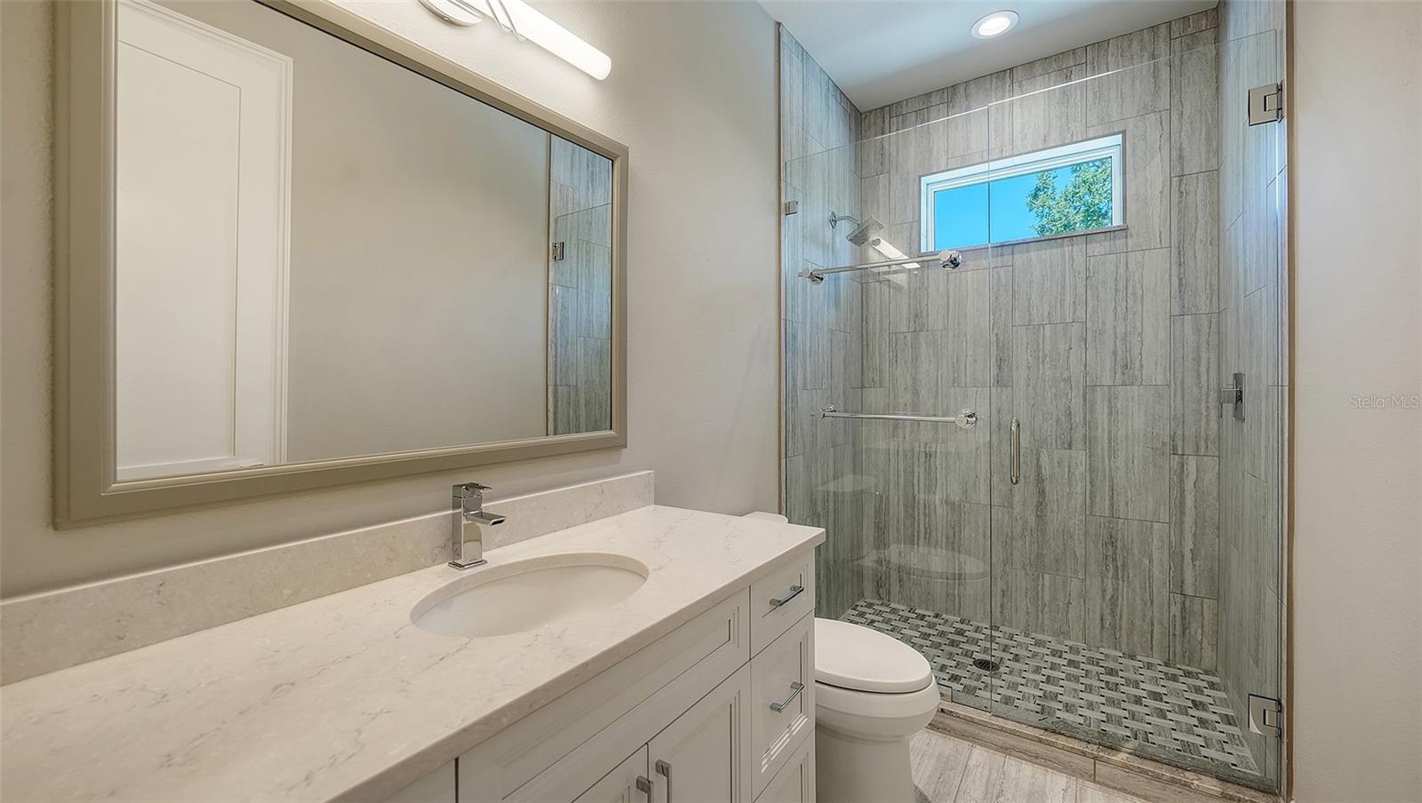 POINSETTIA PARK 2 - Residential Lease