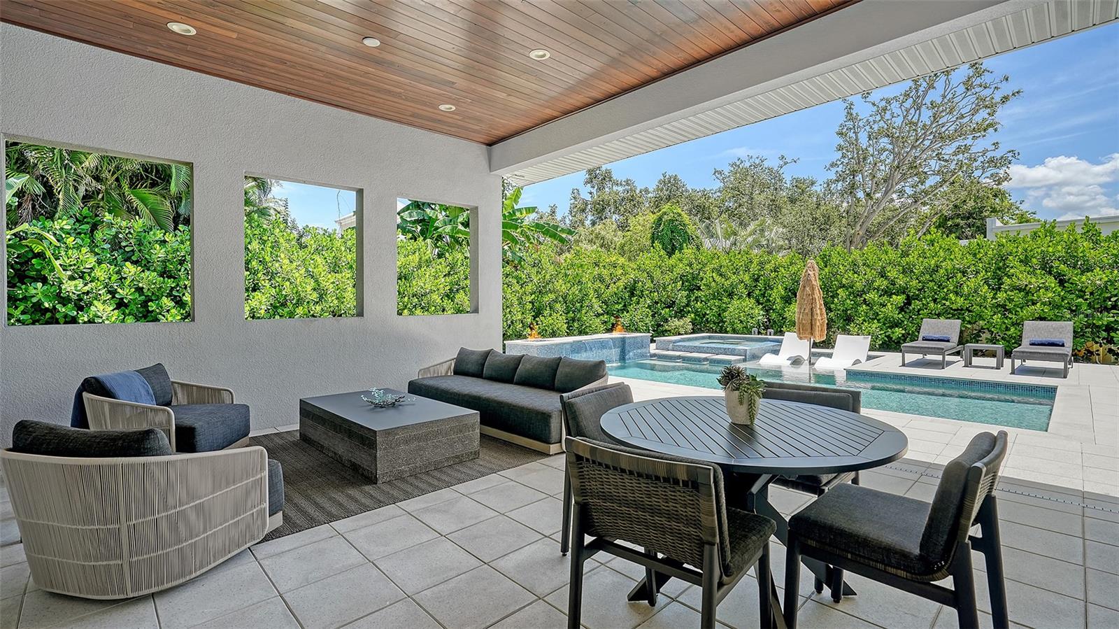 POINSETTIA PARK 2 - Residential Lease