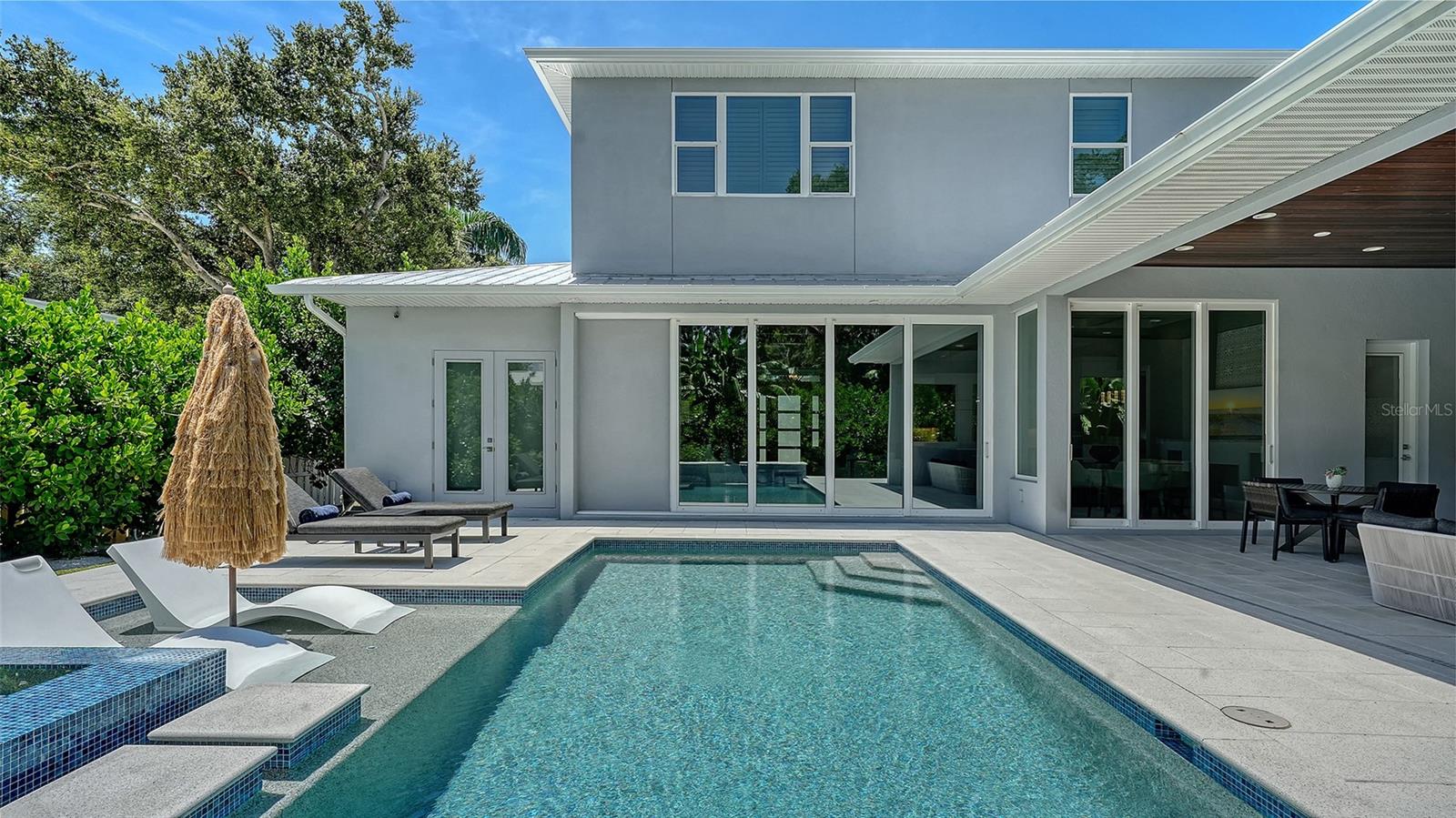 POINSETTIA PARK 2 - Residential Lease