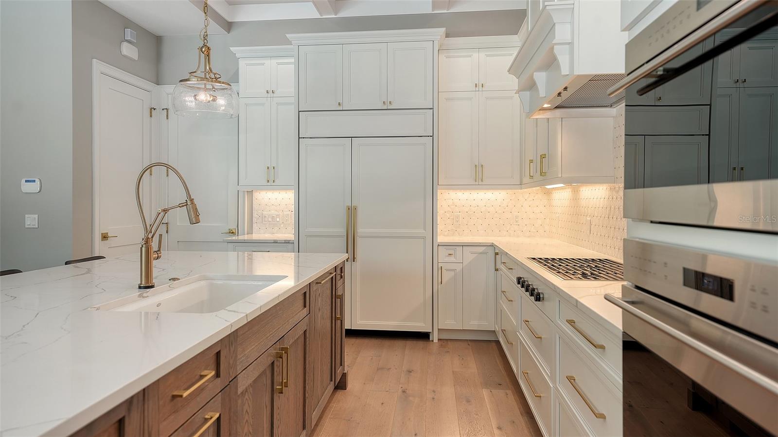 POINSETTIA PARK 2 - Residential Lease