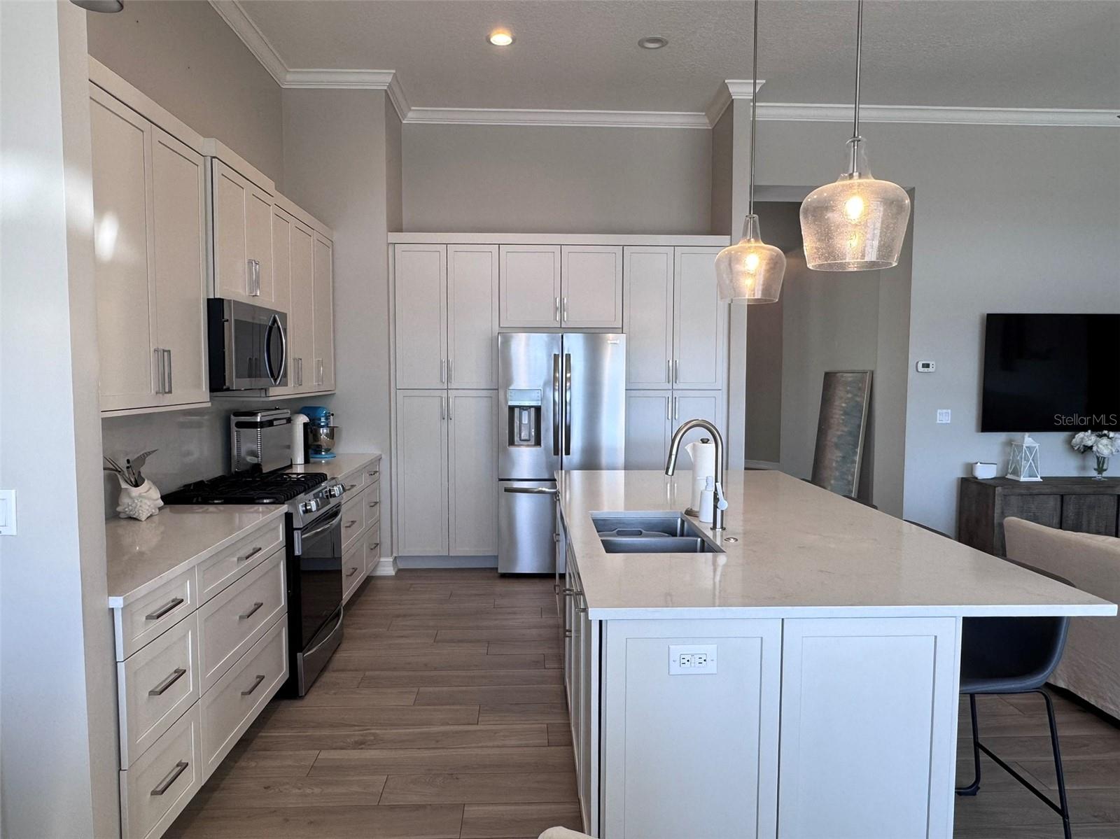 BAYOU CLUB ESTATES TR 5 PH 3 - Residential Lease