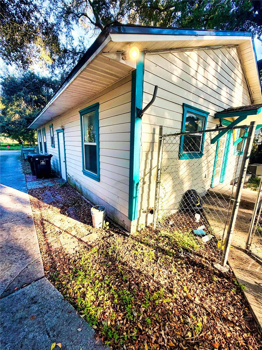 Photo of 834 S Parramore Avenue, Orlando, FL 32805 (MLS # O6450331)