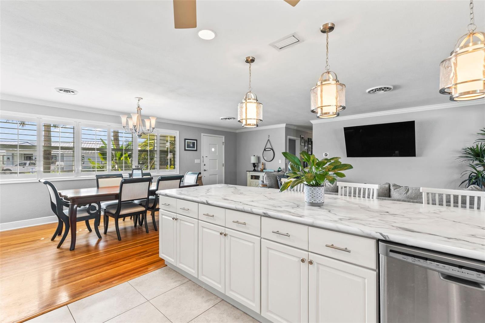 432 IDLEWOOD DRIVE