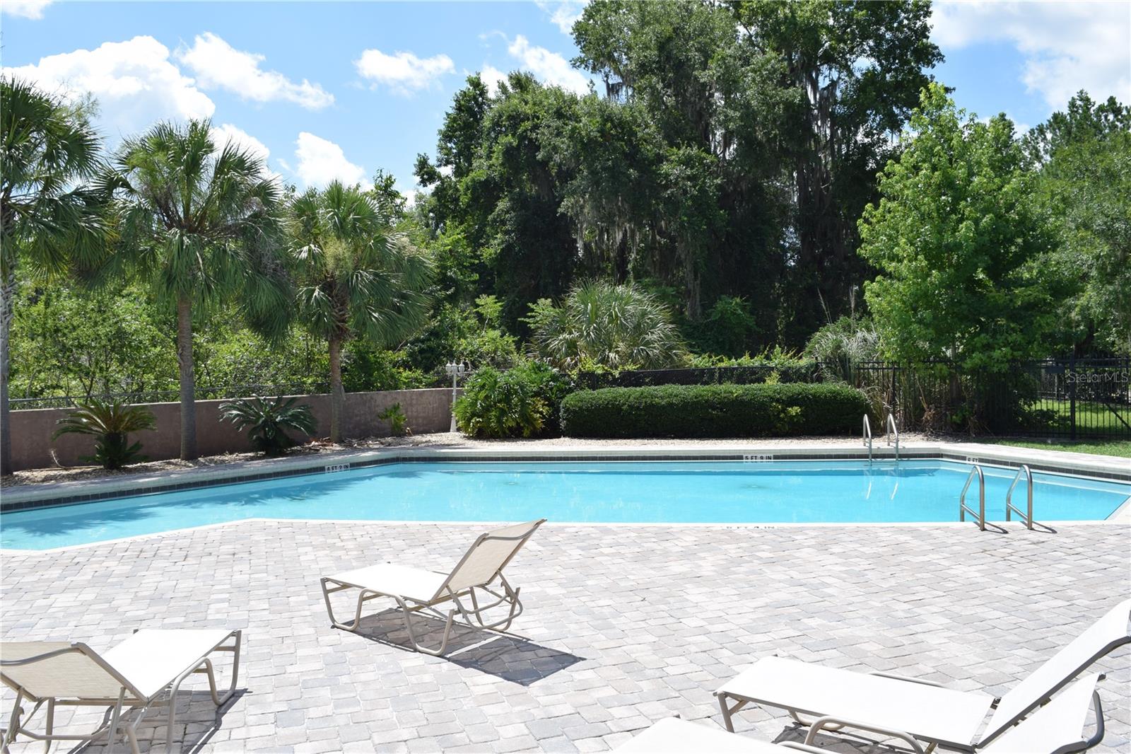 BLUES CREEK - Residential Lease