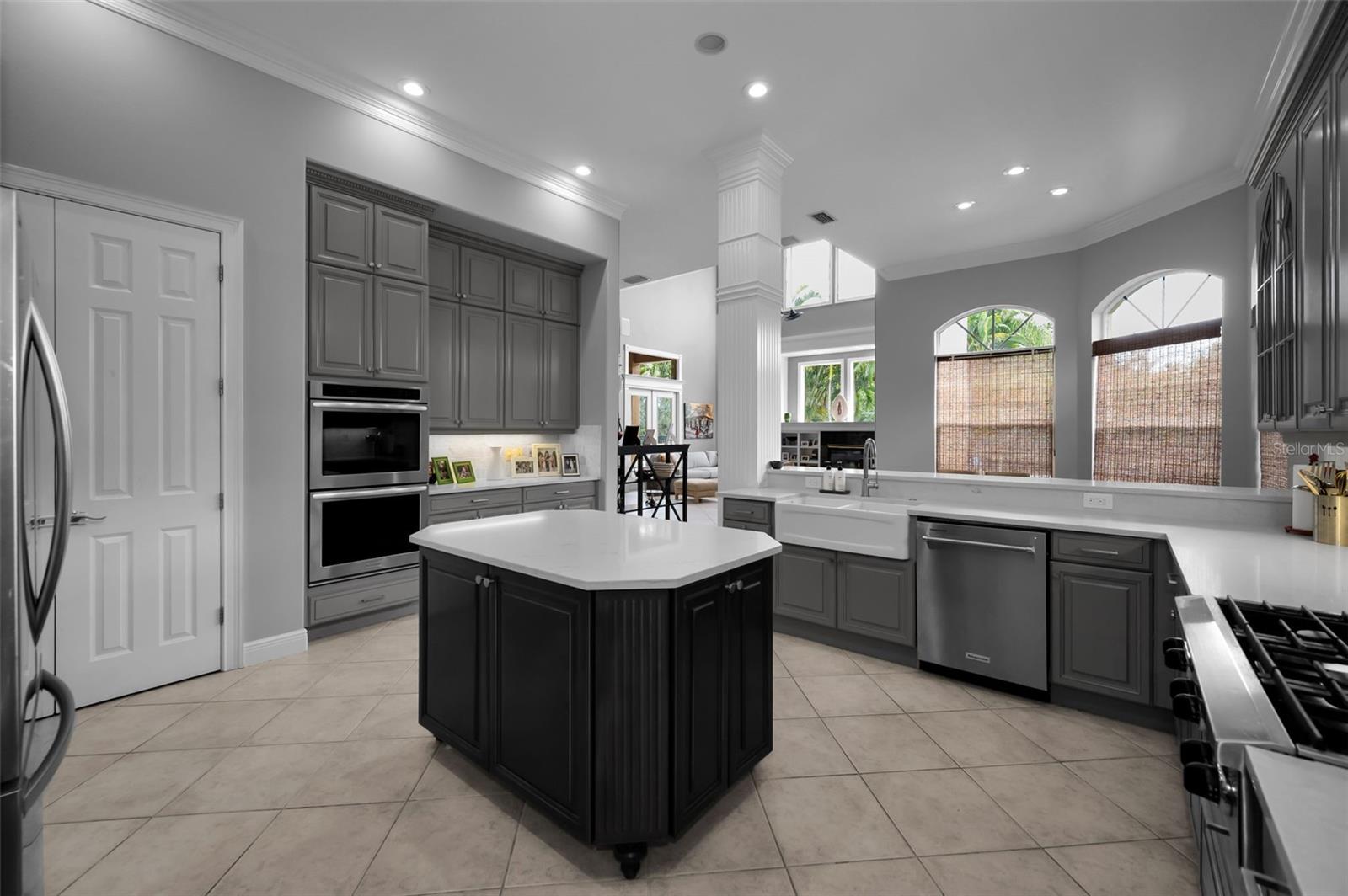 BAYOU CLUB ESTATES TR 2 PH 3 - Residential