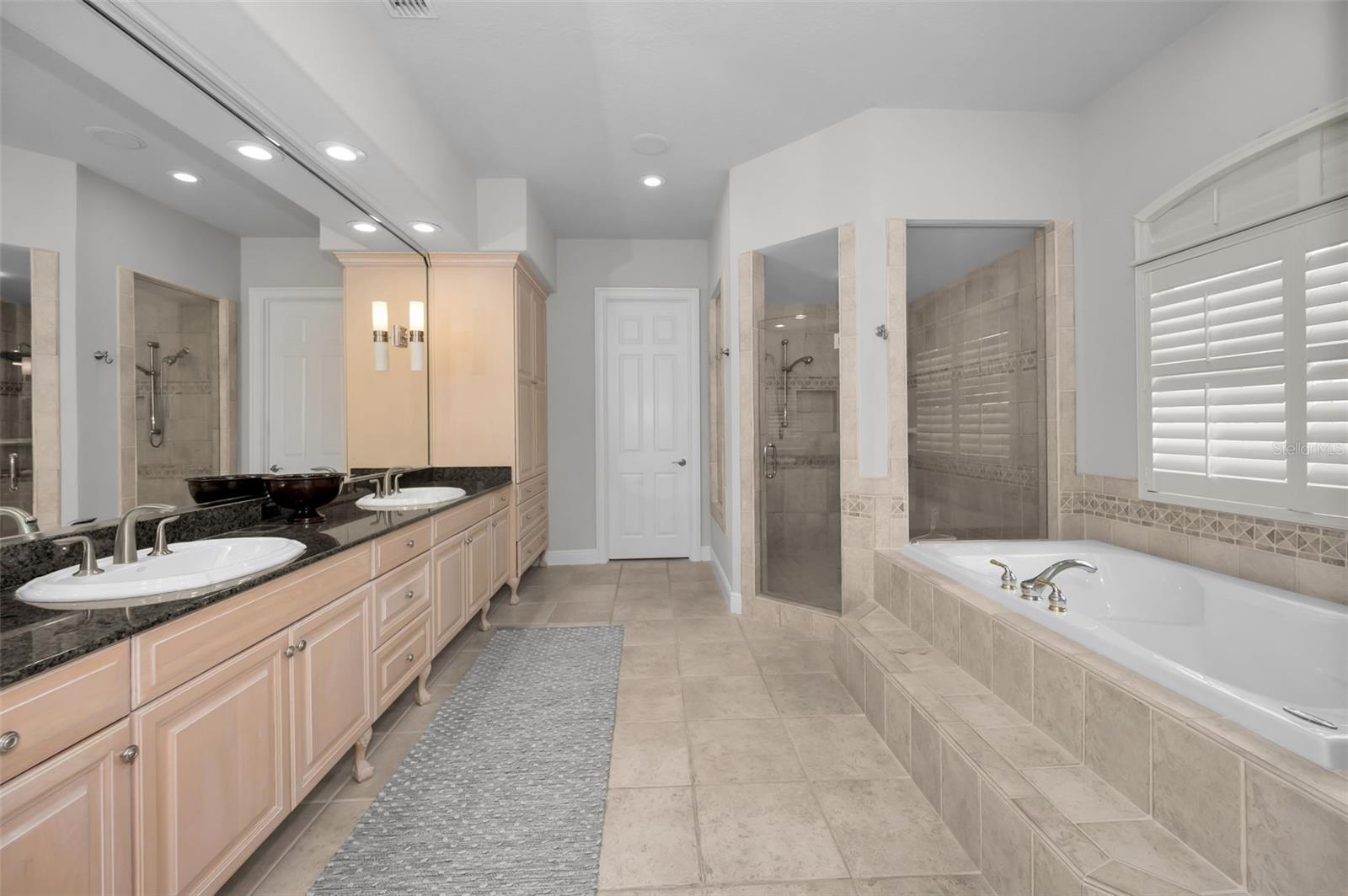 BAYOU CLUB ESTATES TR 2 PH 3 - Residential