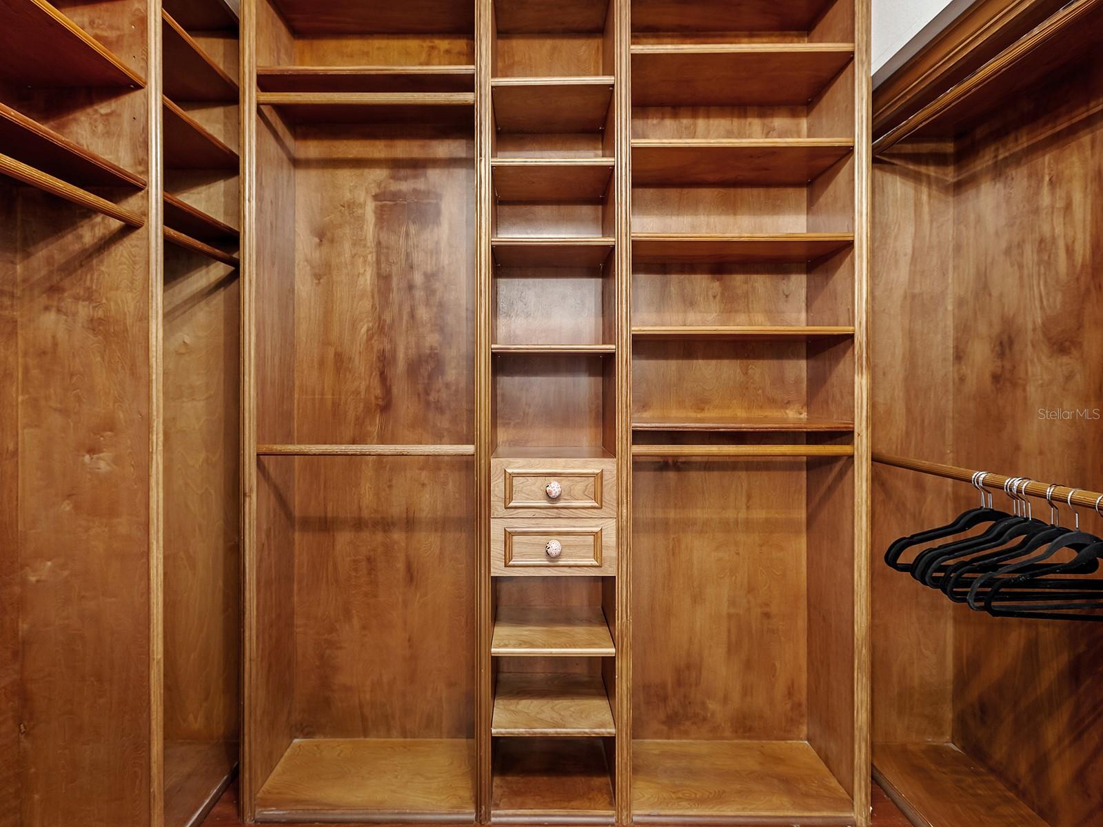 EAGLES POINT AT THE LANDINGS 1 - Residential