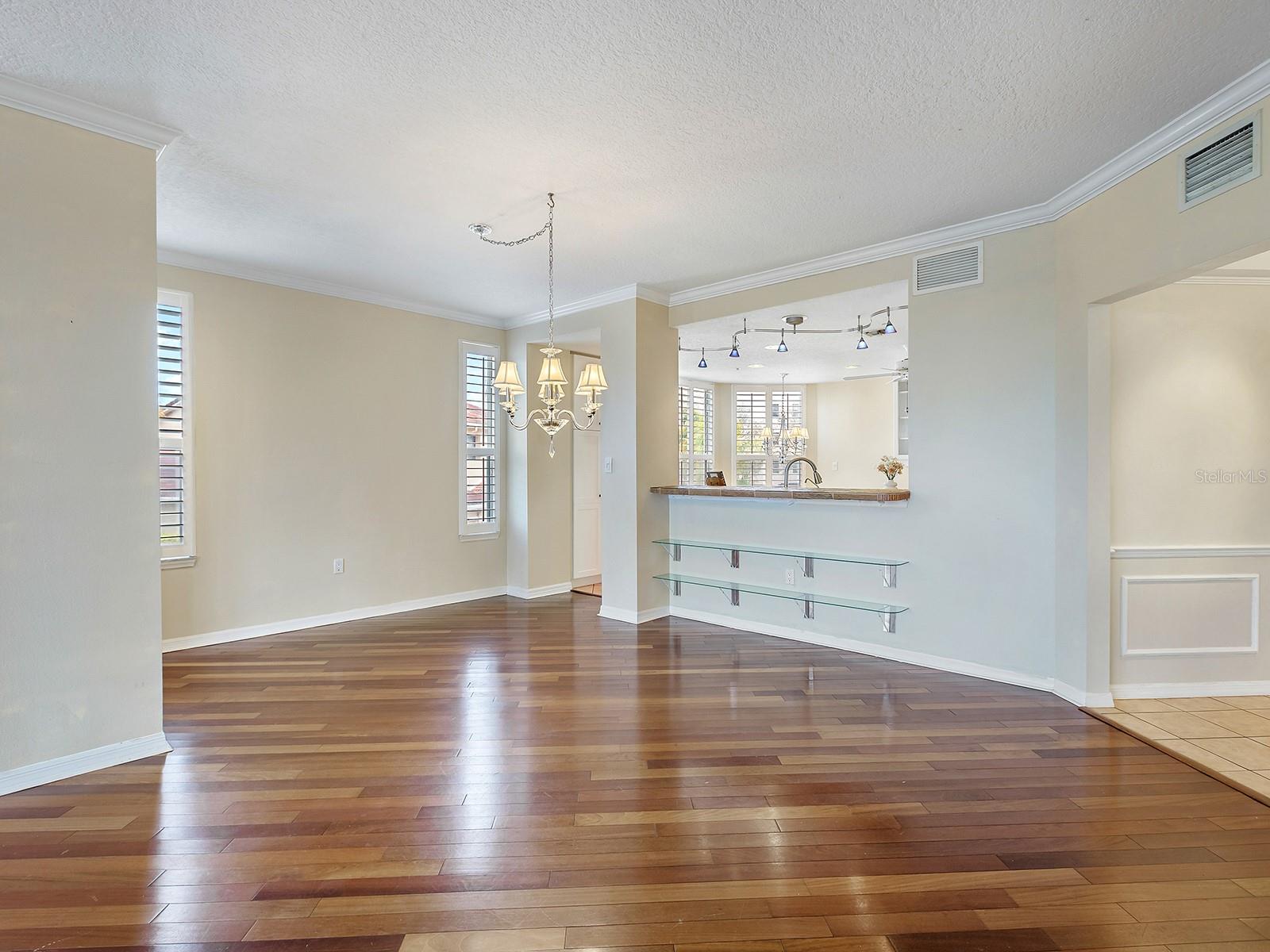 EAGLES POINT AT THE LANDINGS 1 - Residential