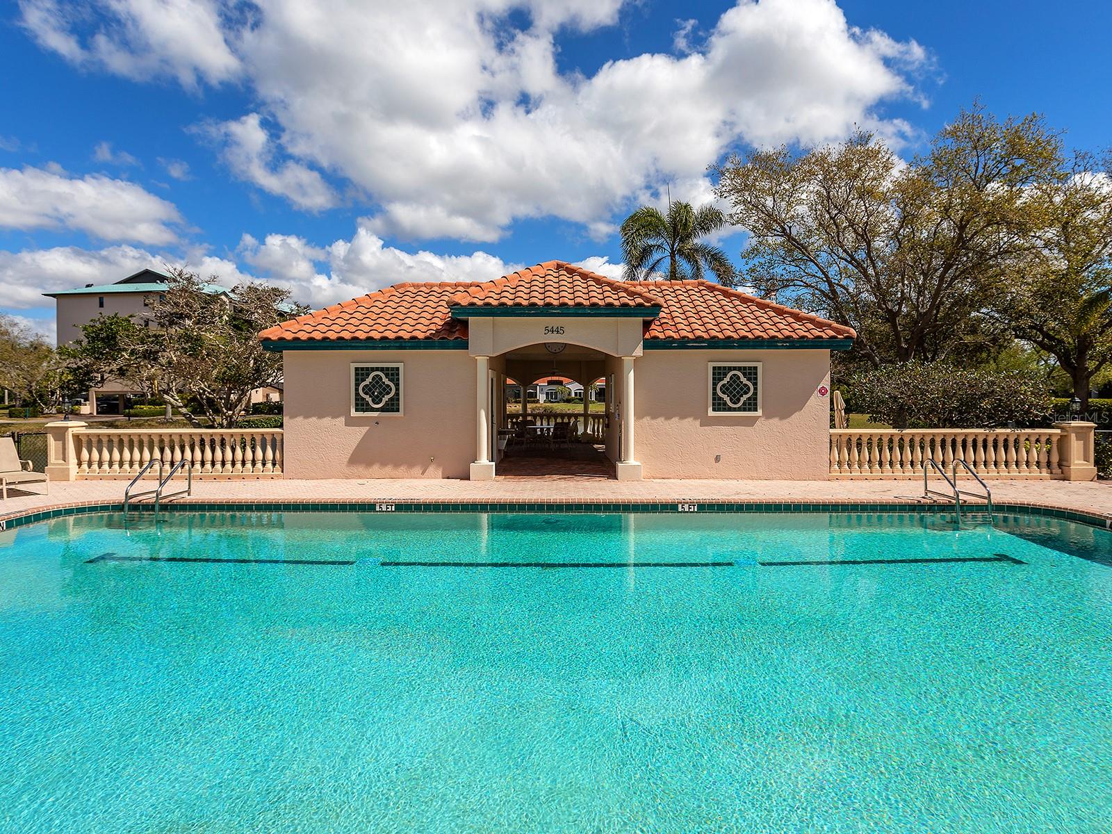 EAGLES POINT AT THE LANDINGS 1 - Residential