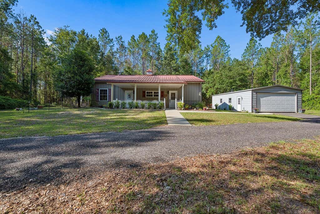 Photo of 14590 NE 35th Avenue, Chiefland, FL 32626 (MLS # GC541571)