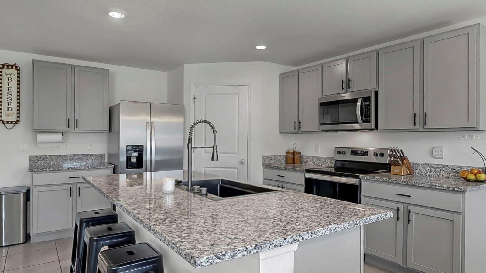 BERRY BAY SUB - Residential