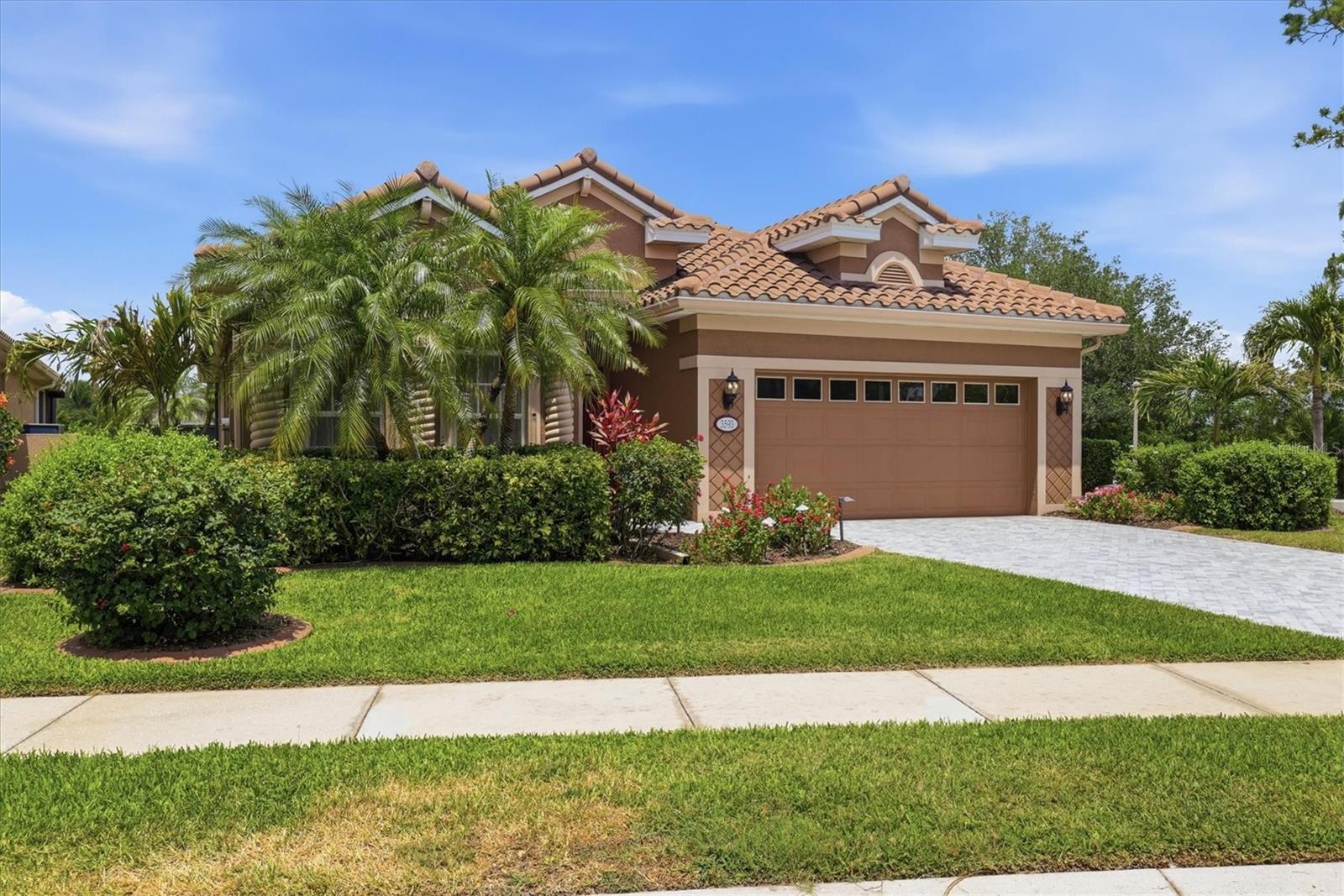 3593 WHISPERING OAKS DRIVE