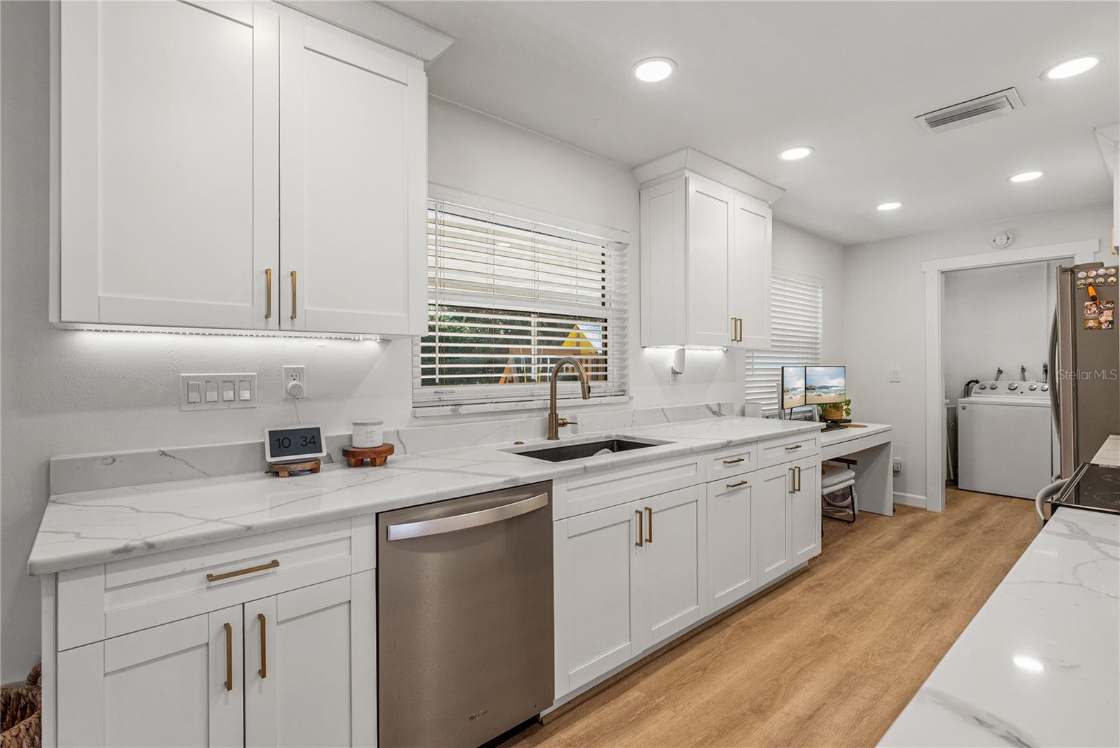 IMPERIAL PARK - Residential