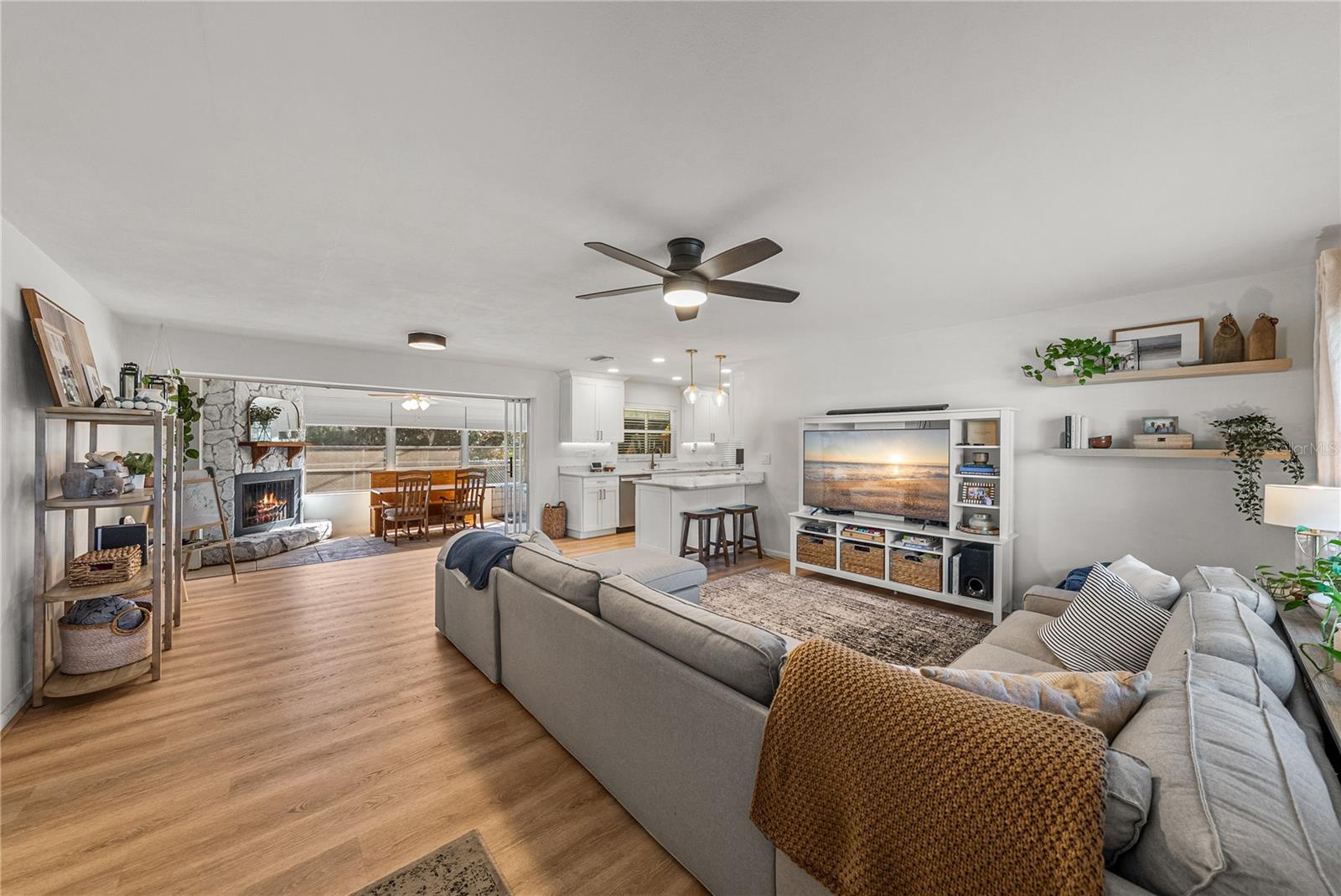 IMPERIAL PARK - Residential